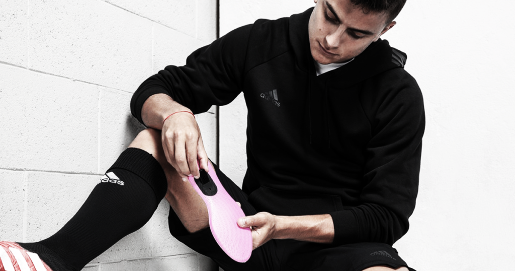 Adidas GMR รองเท้าฟุตบอลเก็บสถิติทำให้การลงสนามครั้งนี้มีความหมายมากขึ้น