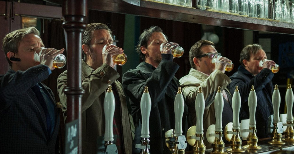 4 เทคนิคการดื่มเบียร์ให้ถึงแก่นที่ผู้ชายควรรู้