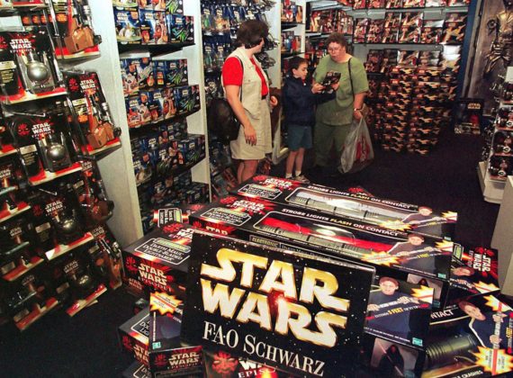 การประมูลสะสมของเล่นวินเทจ ‘Star Wars’ ในราคาเกือบ 400,000 USD