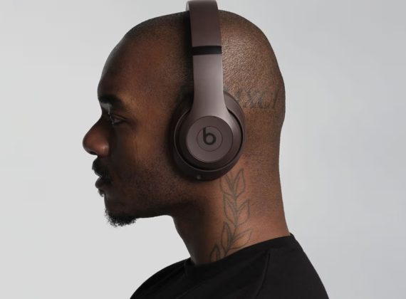 Beats เปิดตัวหูฟัง Studio Pro ออกแบบโดย Samuel Ross และ SR_A
