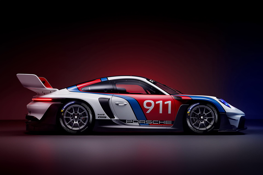 Porsche เปิดตัวรถติดตาม Rennsport 911 GT3 R มูลค่า 1 ล้านเหรียญสหรัฐ