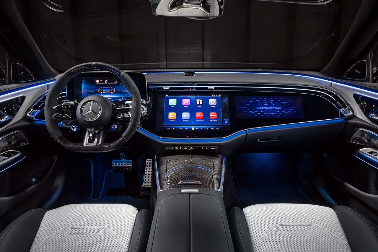 Mercedes-AMG เปิดตัว All New E 53 HYBRID ขุมพลัง 604 แรงม้า
มาพร้อมเครื่องยนต์เทอร์โบชาร์จอินไลน์ 6 สูบแถวเรียง 3.0 ลิตรที่ปรับปรุงจาก AMG ซึ่งจับคู่กับมอเตอร์ไฟฟ้าประสิทธิภาพสูง